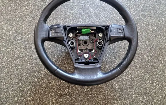 Volvo S40 Steering wheel