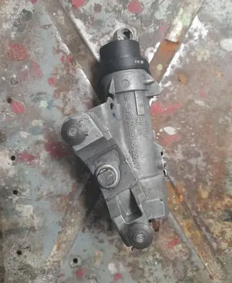 Volkswagen PASSAT B5 Ignition lock 4B0905851