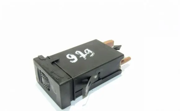 Volkswagen PASSAT B5 Seat heating switch 3B0963564