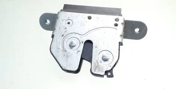 Opel Corsa D Tailgate/trunk/boot lock/catch/latch 55701971
