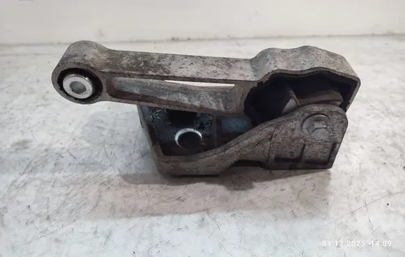 Land Rover Discovery Sport Engine mounting bracket GJ326P096AE