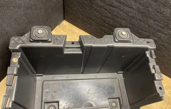 Land Rover Range Rover Sport L494 Battery box tray 