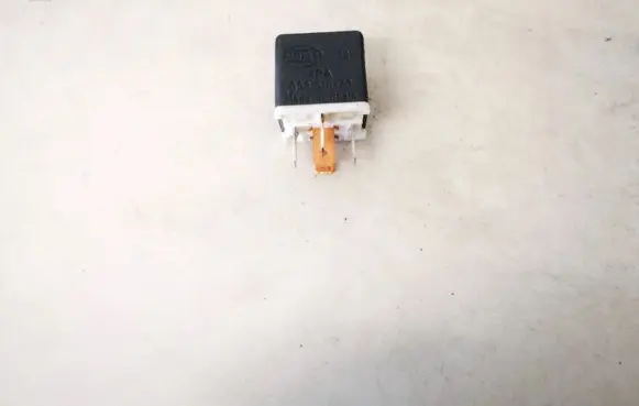 Volvo S70 V70 V70 XC Other relay 9130269 4ra003510-73