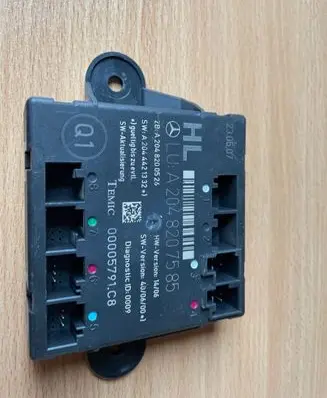 Mercedes-Benz C W204 Door control unit/module A2048200526 A2048207585 2044421332