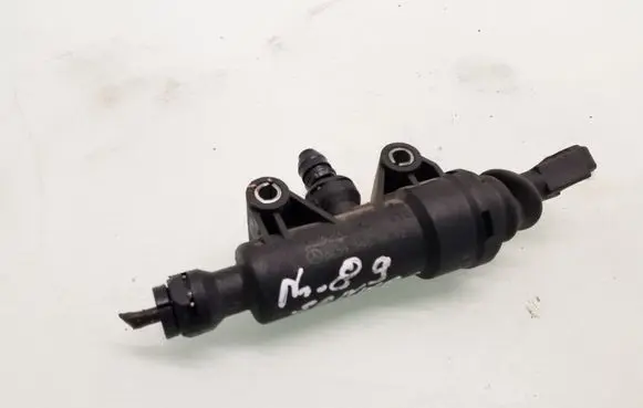Clutch master cylinder