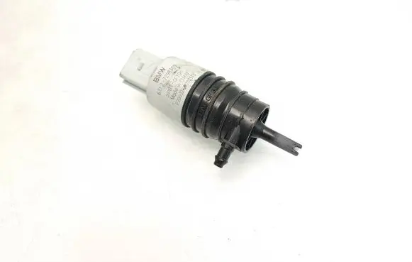 BMW 5 G30 G31 Windscreen/windshield washer pump 7298309 P200321333