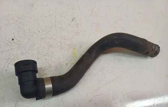 Ford Galaxy Engine coolant pipe/hose 