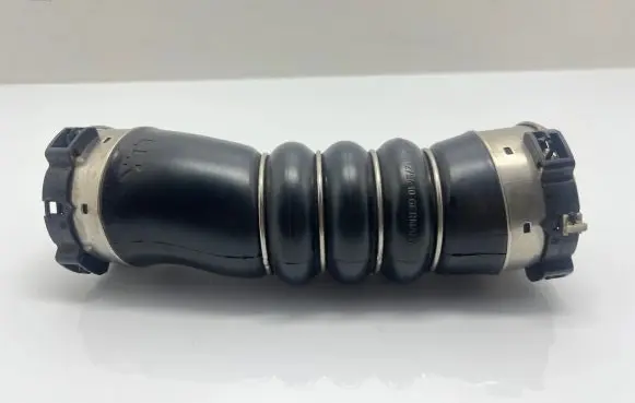 BMW 5 GT F07 Intercooler hose/pipe 7800144