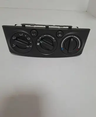 Toyota Avensis T250 Climate control unit 5590005230 MB1465704453