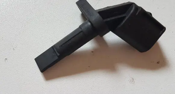 Volkswagen Phaeton ABS rear brake sensor 0265007929 4E0927803D