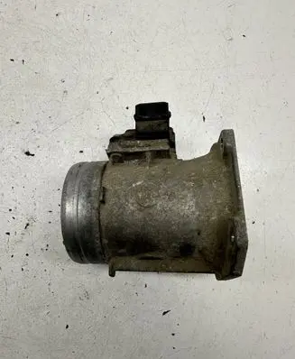 Audi A4 S4 B5 8D Mass air flow meter 037906461B AFH6010A