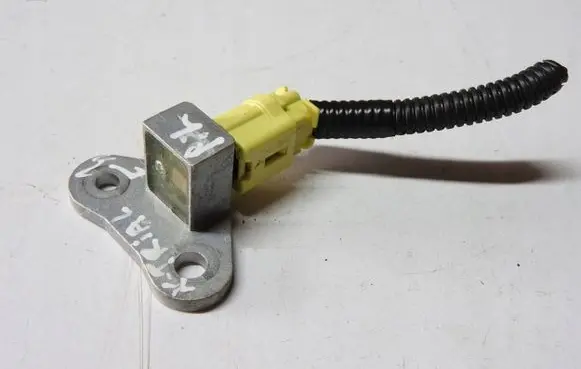 Nissan X-Trail T31 Airbag deployment crash/impact sensor M9RC830
