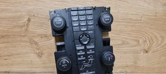 Volvo S40 Climate control unit 8697155