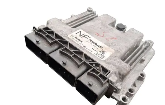 Nissan X-Trail T32 Engine control unit/module 237104BE1A 0281033885 1039T06582