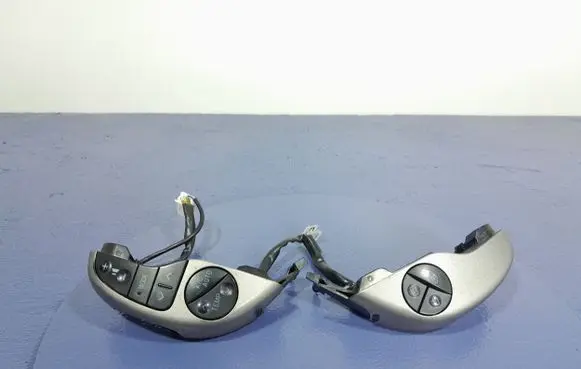 Toyota Prius (NHW20) Multifunctional control switch/knob 