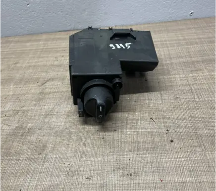 Mercedes-Benz E W211 Light switch 2105451404