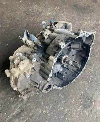 Volvo S60 Manual 5 speed gearbox 9482389 456R7002DD T1G4221107