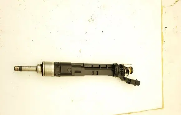 Mercedes-Benz A W177 AMG Fuel injector A2820701000 190611P 166001525R