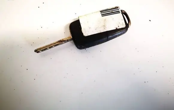 Volkswagen Golf V Ignition key/card 