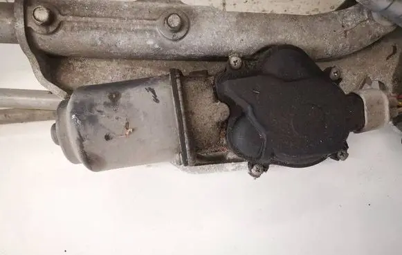 Honda CR-V Wiper motor 