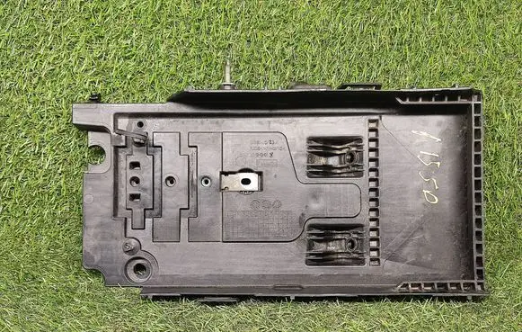 Ford Fusion II Battery tray DG9310723A