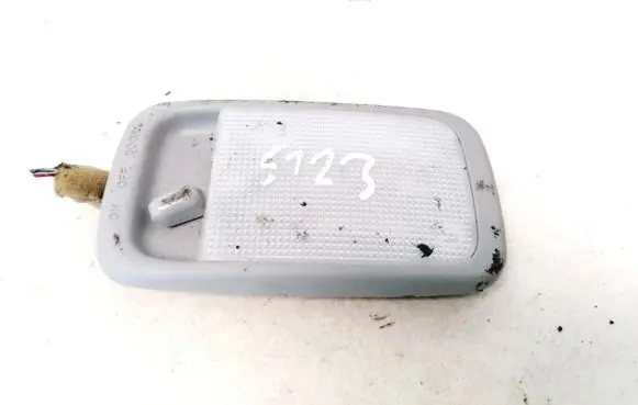 Toyota RAV 4 (XA20) Rear seat light 12VPPT30
