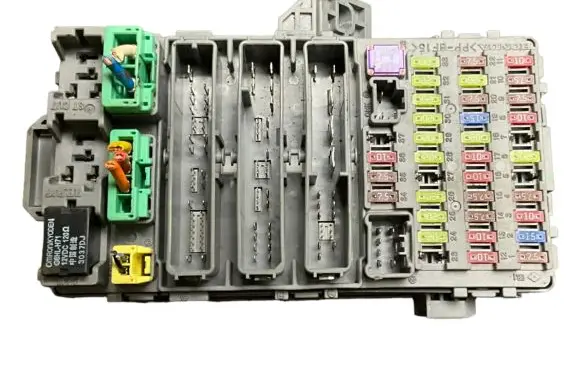 Honda CR-V Fuse module 52575LM SWAE211 A000011