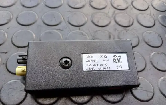 BMW X5 F15 Aerial antenna amplifier 9334691