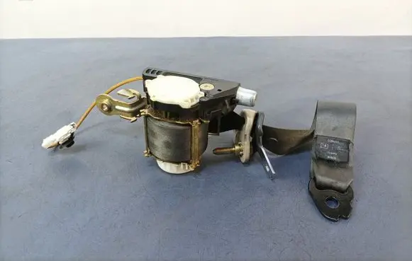 Renault Modus Front seatbelt 
