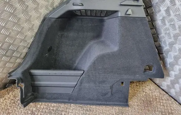 Trunk/boot lower side trim panel
