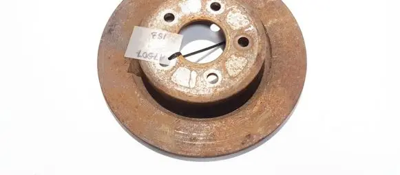 Volvo V50 Rear brake disc neventiliuojamas