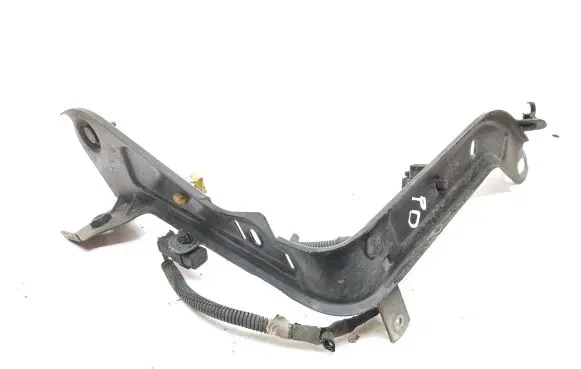 Renault Espace V (RFC) Fender mounting bracket 6251270428 4015