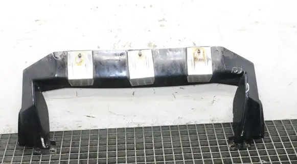 Mitsubishi Pajero Front bumper lip 