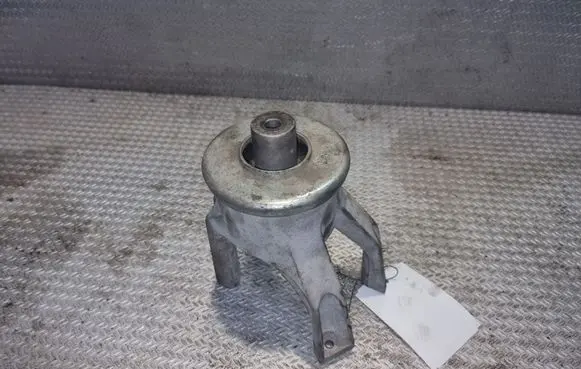 Volkswagen Transporter - Caravelle T5 Engine mount bracket 7E0199849 F442438620