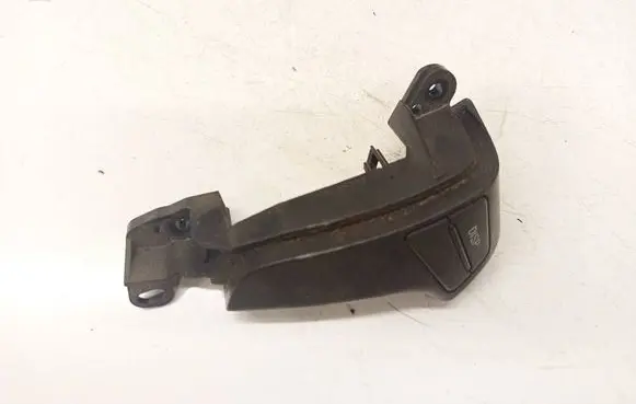Toyota Avensis T250 Steering wheel buttons/switches 75B596