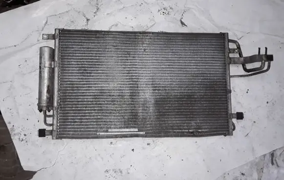 KIA Sportage A/C cooling radiator (condenser) D301730630 4L29