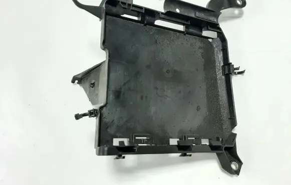 Audi A4 S4 B9 8W Fuse box cover 8W0907647A