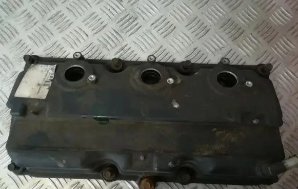 Chrysler 300 - 300C Rocker cam cover 04792103