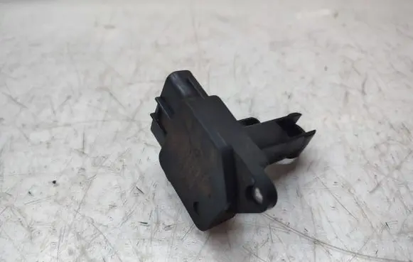 Suzuki Grand Vitara II Mass air flow meter 1974002230
