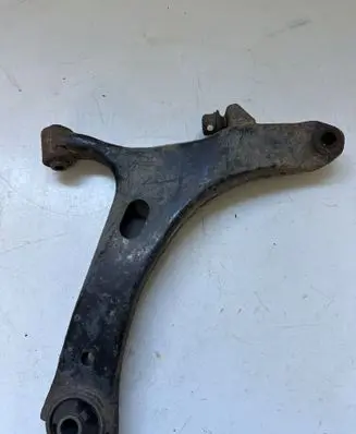 Subaru Impreza IV Front lower control arm/wishbone