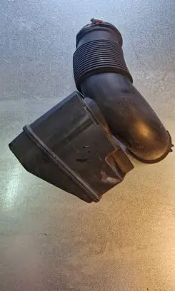 BMW X5 E70 Intake resonator 1371754888902