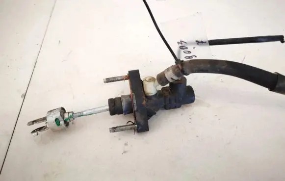 Clutch master cylinder