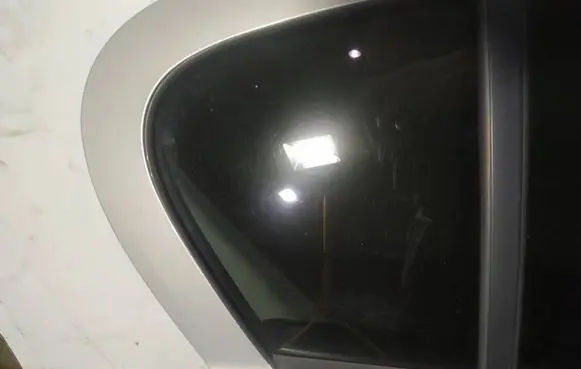 Opel Astra H Rear vent window glass as2