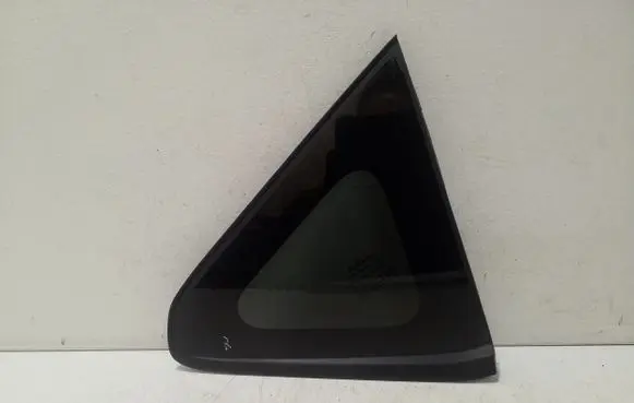 Subaru Impreza VI Rear side window