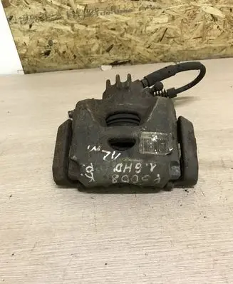 Peugeot 5008 Front brake caliper
