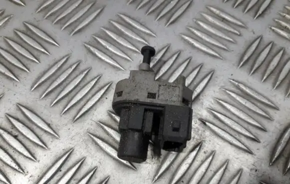 Ford Mondeo Mk III Brake pedal sensor switch 1s7t13480aa 1s7t-13480-aa