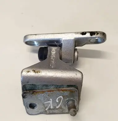 Mercedes-Benz C W203 Rear door lower hinge 28W0246