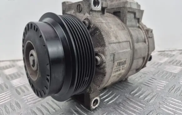 Mercedes-Benz C W204 Air conditioning (A/C) compressor (pump) A0022304511