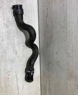 Opel Crossland X Engine coolant pipe/hose