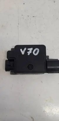 Volvo V70 Coolant fan relay 940002904